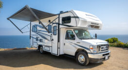 Road Bear C23-25 luifel | Campers Amerika